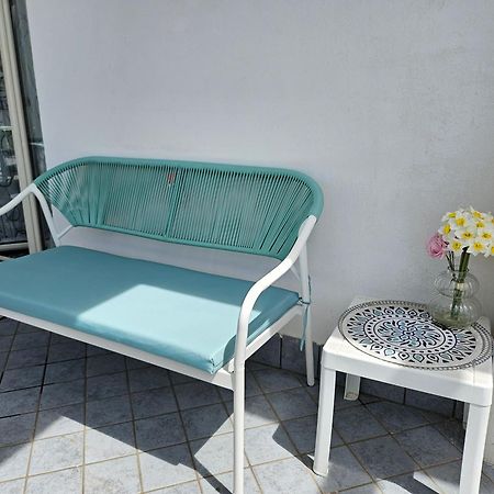 Sky-Terrace In Central Station, 3 Bedrooms Naples Luaran gambar
