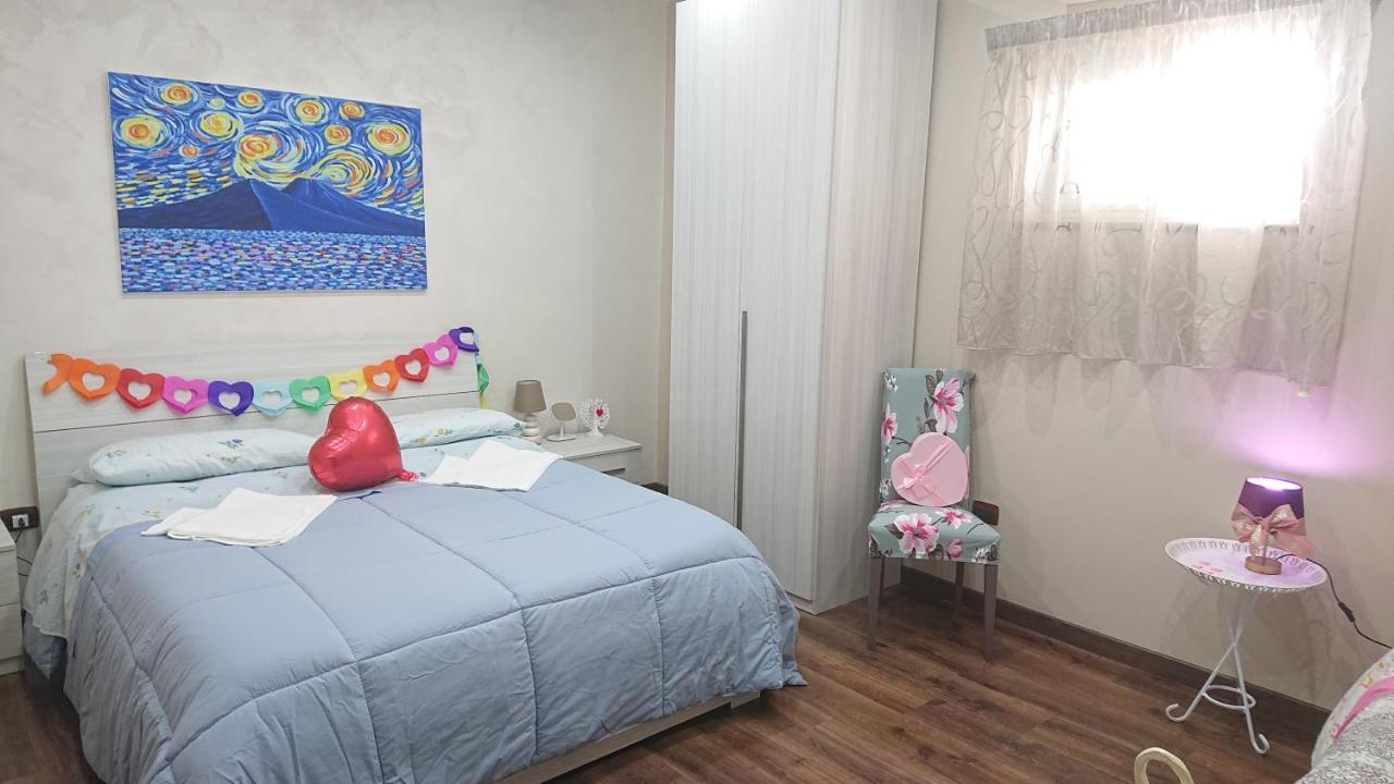 Sky-Terrace In Central Station, 3 Bedrooms Naples Luaran gambar