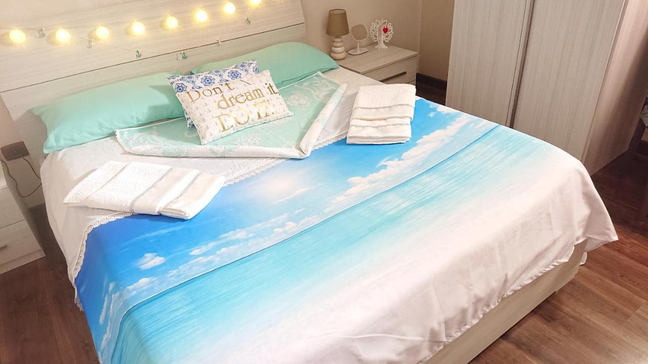 Sky-Terrace In Central Station, 3 Bedrooms Naples Luaran gambar