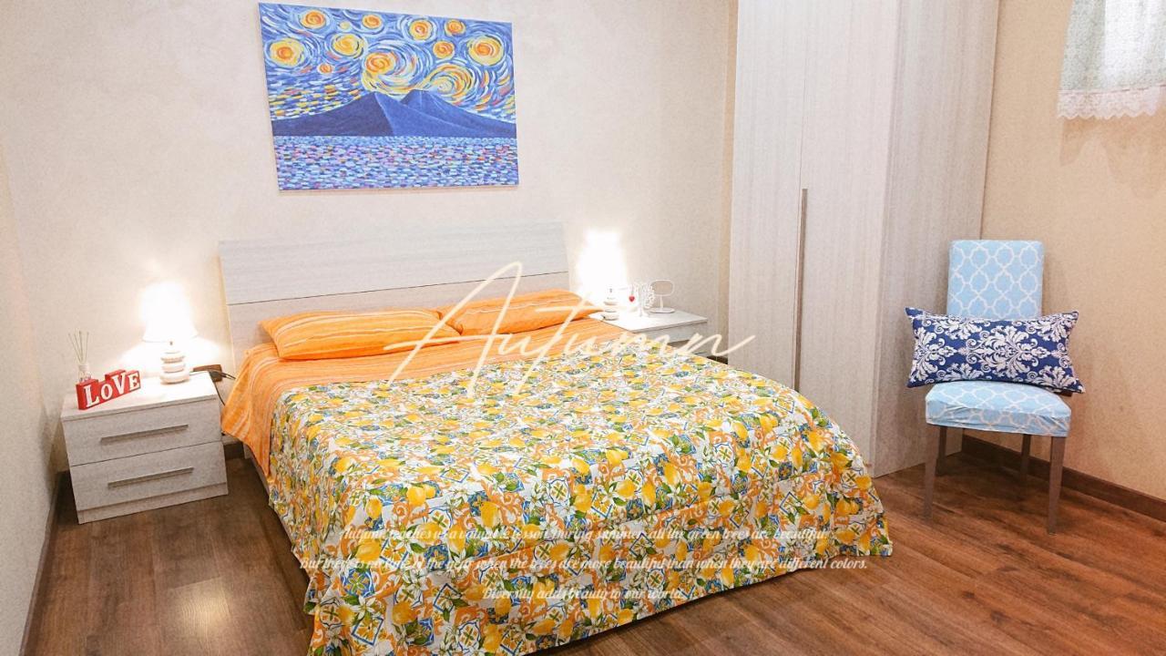 Sky-Terrace In Central Station, 3 Bedrooms Naples Luaran gambar